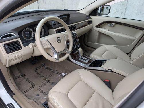 2012 Volvo XC70 3.2