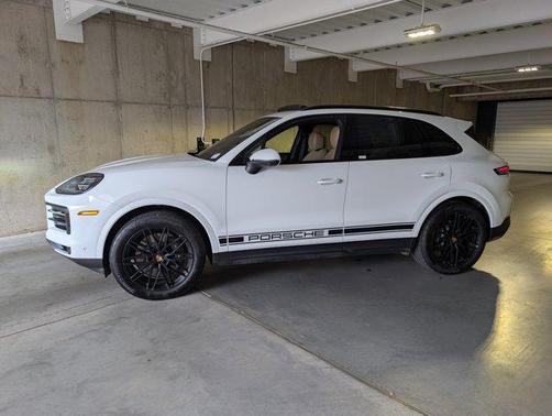 2025 Porsche Cayenne Cayenne