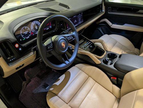 2025 Porsche Cayenne Cayenne