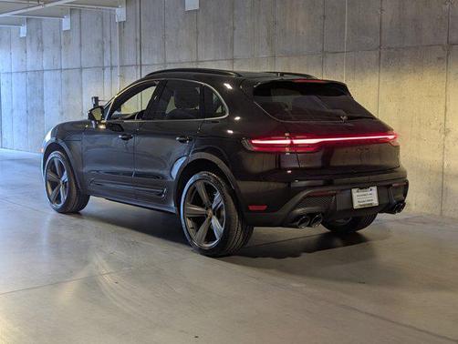 2026 Porsche Macan AWD