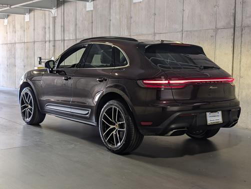 Copper Ruby Metallic 2026 Porsche Macan Macan