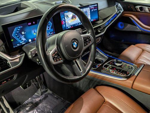 2024 BMW X7 M60i