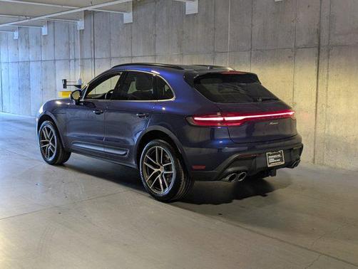 2025 Porsche Macan AWD