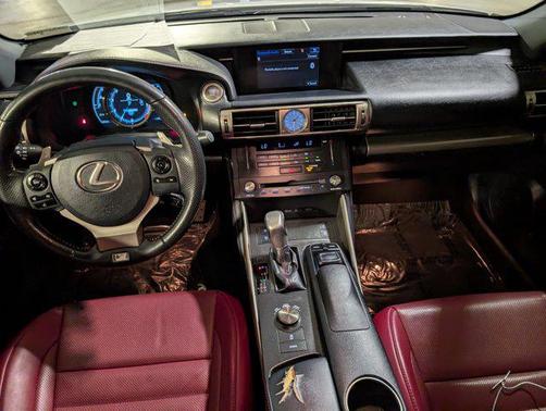 2015 Lexus IS 250 Crafted Line