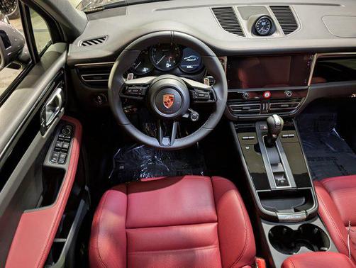 2026 Porsche Macan T