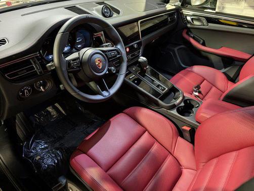 2026 Porsche Macan T