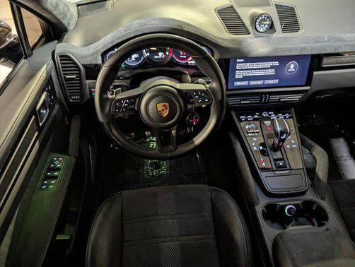2022 Porsche Cayenne Turbo GT