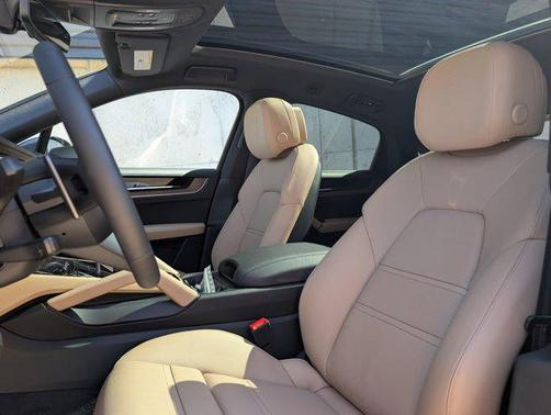 2025 Porsche Cayenne Coupe AWD