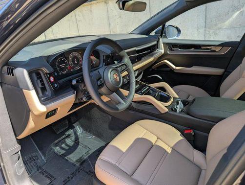 2025 Porsche Cayenne Coupe AWD