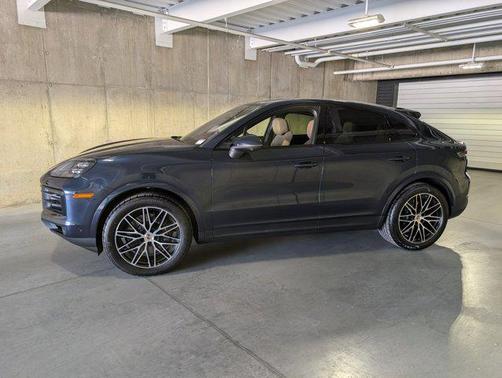 2025 Porsche Cayenne Coupe AWD