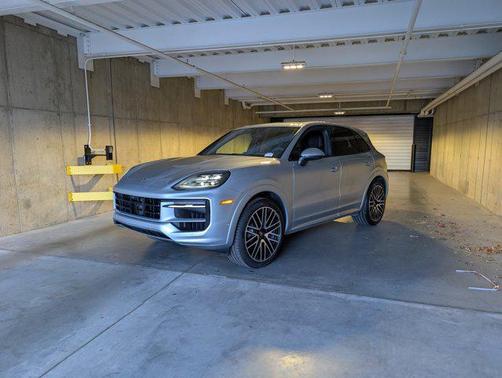 2025 Porsche Cayenne S