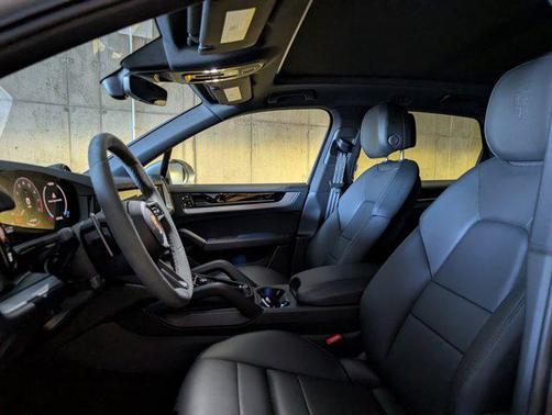 2025 Porsche Cayenne S