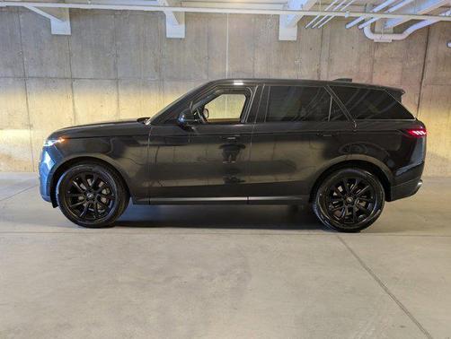 2024 Land Rover Range Rover Sport SE