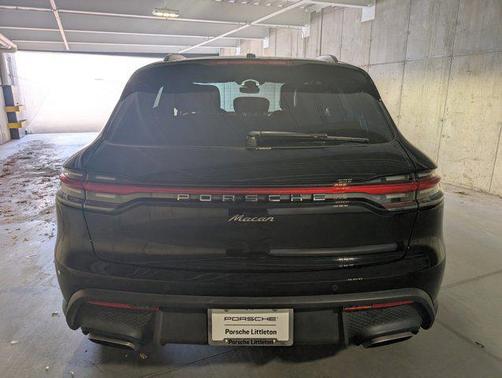 2024 Porsche Macan Base