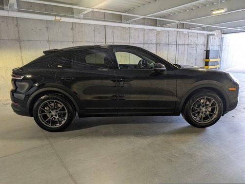 2024 Porsche Cayenne Coupe AWD