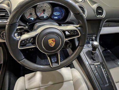 2021 Porsche 718 Cayman S