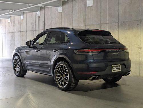 Night Blue Metallic 2020 Porsche Macan Macan