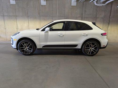 2023 Porsche Macan T