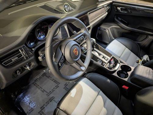 2026 Porsche Macan GTS