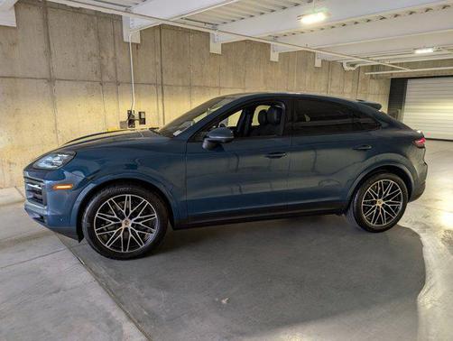 2025 Porsche Cayenne Coupe AWD