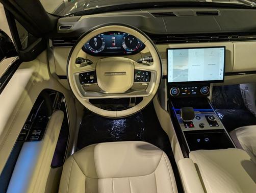 Santorini Black Metallic 2023 Land Rover Range Rover P530 SE
