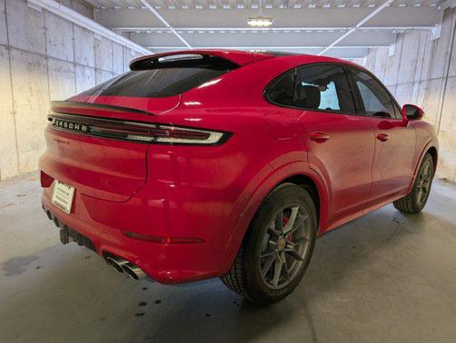 2024 Porsche Cayenne S