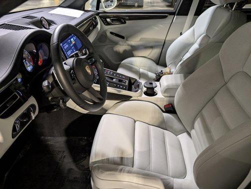 2025 Porsche Macan GTS