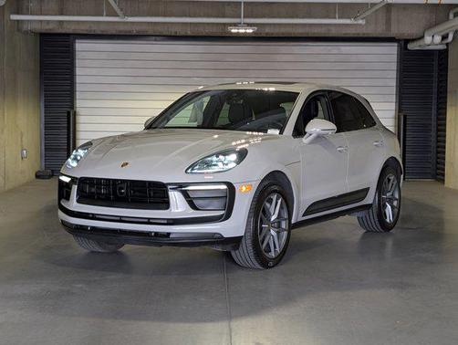 2024 Porsche Macan AWD