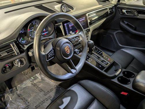 2024 Porsche Macan AWD