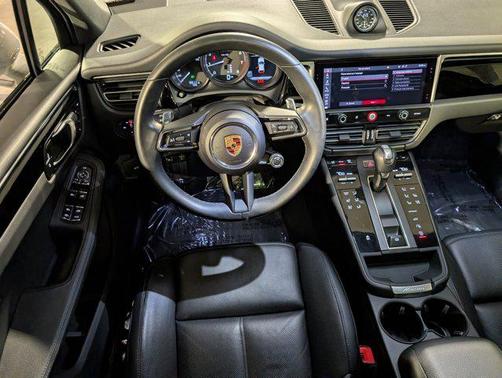 2024 Porsche Macan AWD