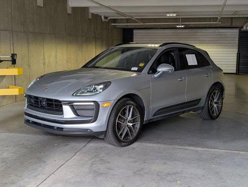 2024 Porsche Macan AWD