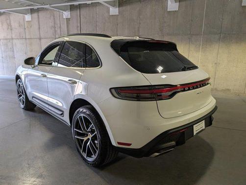 2025 Porsche Macan 