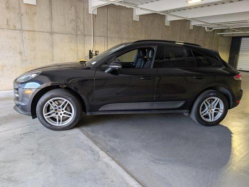 2021 Porsche Macan AWD
