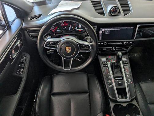 2021 Porsche Macan AWD
