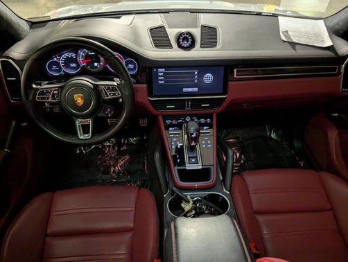 2022 Porsche Cayenne Turbo