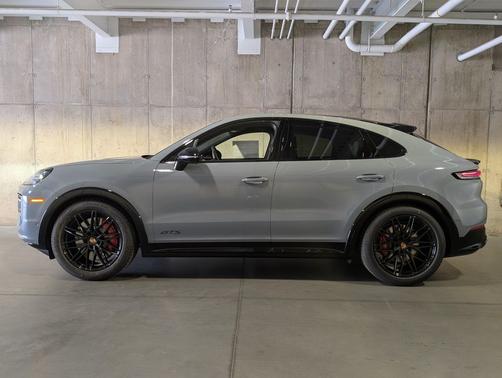 Arctic Grey 2026 Porsche Cayenne GTS