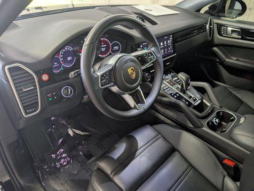 2023 Porsche Cayenne
