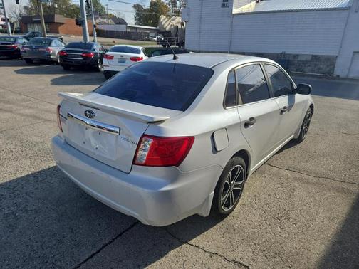 White 2008 Subaru Impreza 2.5i