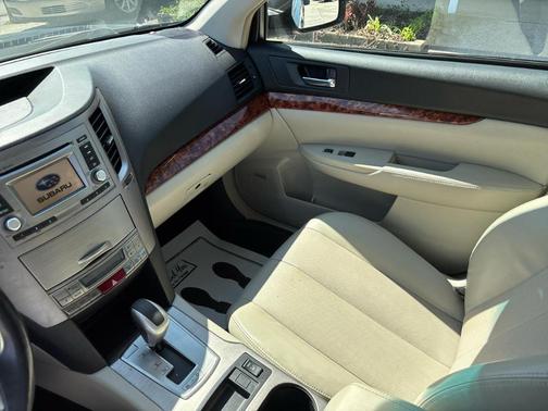 Deep Indigo Pearl 2012 Subaru Outback 2.5i Limited