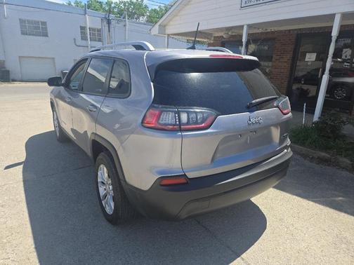 Silver 2020 Jeep Cherokee Latitude