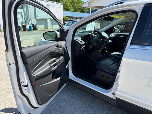 White 2017 Ford Escape Titanium