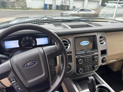 Blue 2016 Ford Expedition King Ranch