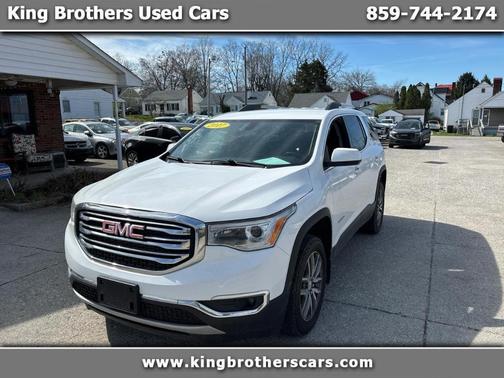 White 2017 GMC Acadia SLE-2