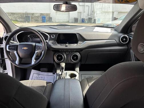 White 2021 Chevrolet Blazer 1LT