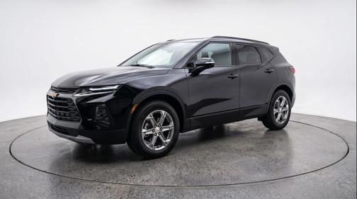 Black 2025 Chevrolet Blazer 2LT