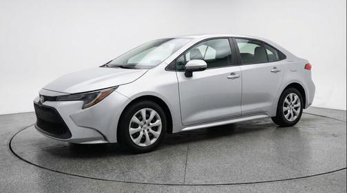 Classic Silver Metallic 2025 Toyota Corolla LE
