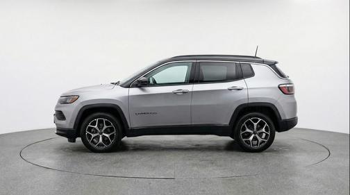 Silver Zynith Metallic Clearcoat 2025 Jeep Compass Limited