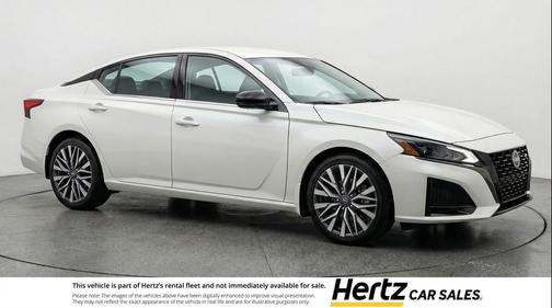 Glacier White 2025 Nissan Altima SV FWD