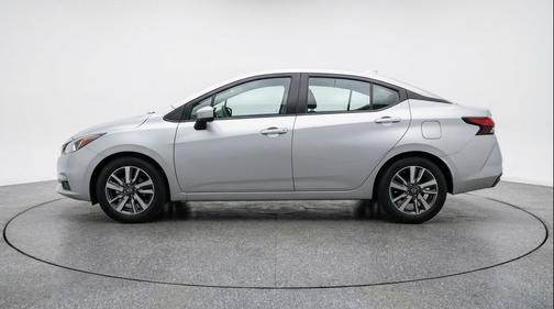 Brilliant Silver Metallic 2025 Nissan Versa 1.6 SV