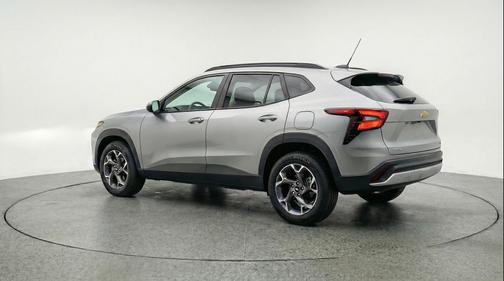 Sterling Gray Metallic 2025 Chevrolet Trax LT